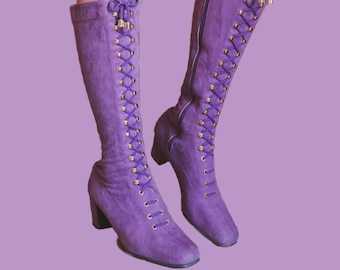 Vintage 1970er Lila Lavendel Beth's Bootery Wildleder Schnür-GOGO-Stiefel Größe 9