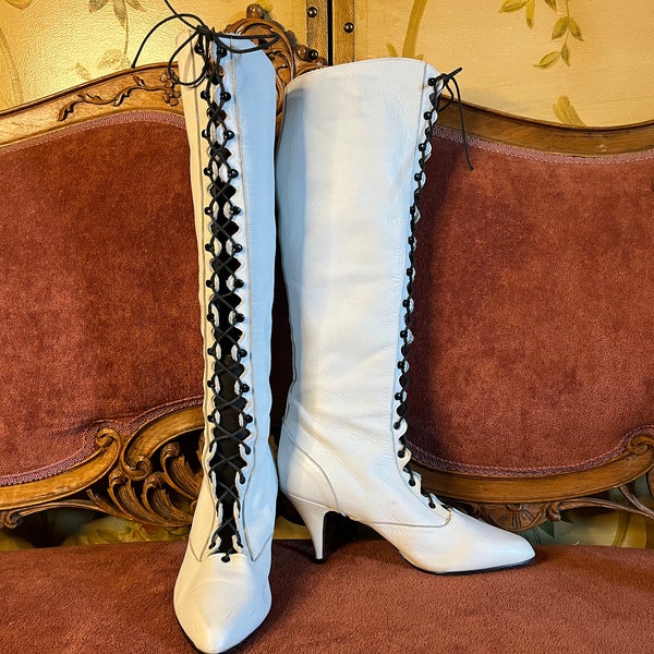 Vintage 1980s White Leather Open Gladiator Lace Up Kitten Heel Stevie Nicks Boots