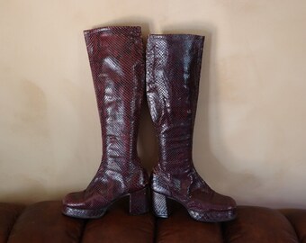 Vintage 1970er Glam Rock Bordeaux Schlangenhaut Plateau GOGO Stiefel