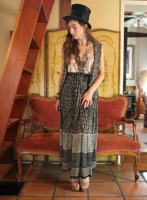 Vintage 60s 70s Blockprint Style Indian Gauze Cott