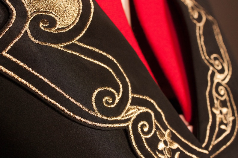 Vintage black women/'s blouse with gold embroidered collar