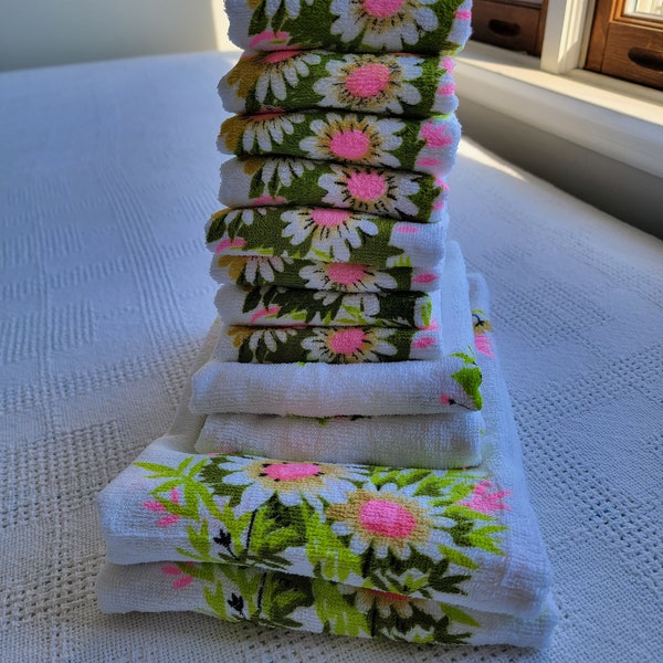 Green Floral Bath Towels