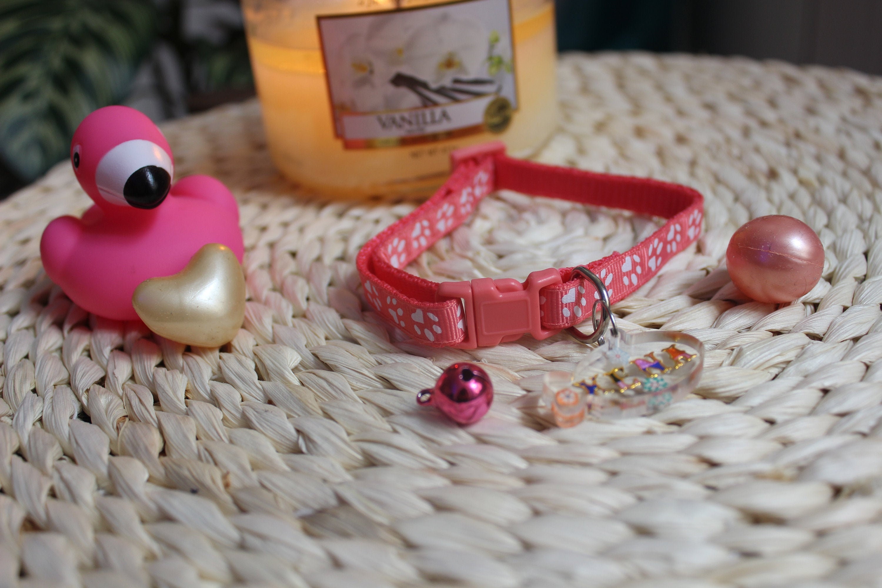 Collier Rose Pour Chat avec Pendentif en Résine Personnalisable