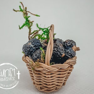 Wichtel Feen Puppen Miniatur Krippenzubehör Körbchen Korb mit Beeren handgemacht