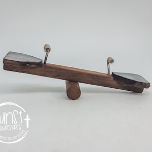 Wichtel Miniatur Wippe für Wichtel Feen oder Puppen handgemacht
