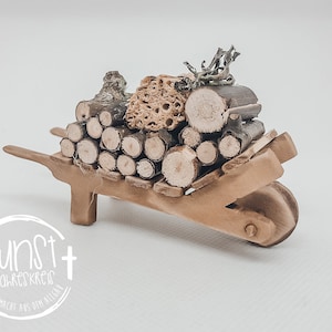 Kabouter miniatuur kerststal accessoires kruiwagenkar handgemaakt met hout en stro/gras