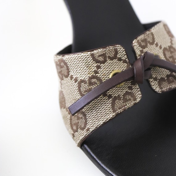 Vintage 2000s Gucci Beige Canvas GG Monogram Mules Leather
