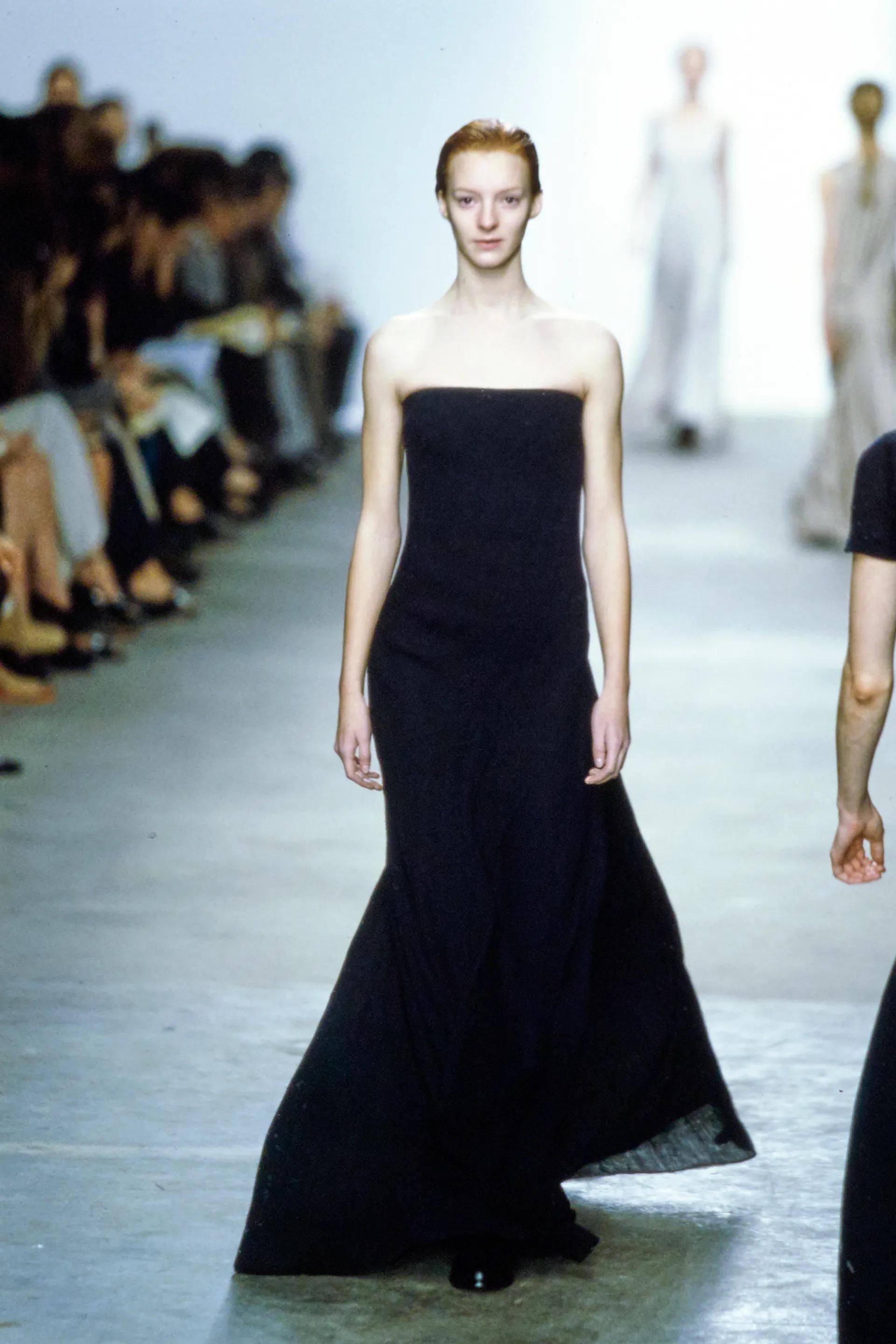 calvin klein 90s dress 90s Looks + Outfits | 90s Style Clothing