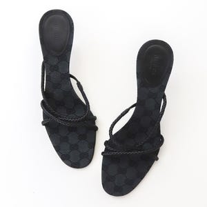 Vintage F/W 2002 Gucci by Tom Ford Black Monogram Kitten Heel Mules Braided Leather Detail / 40 (US 10)