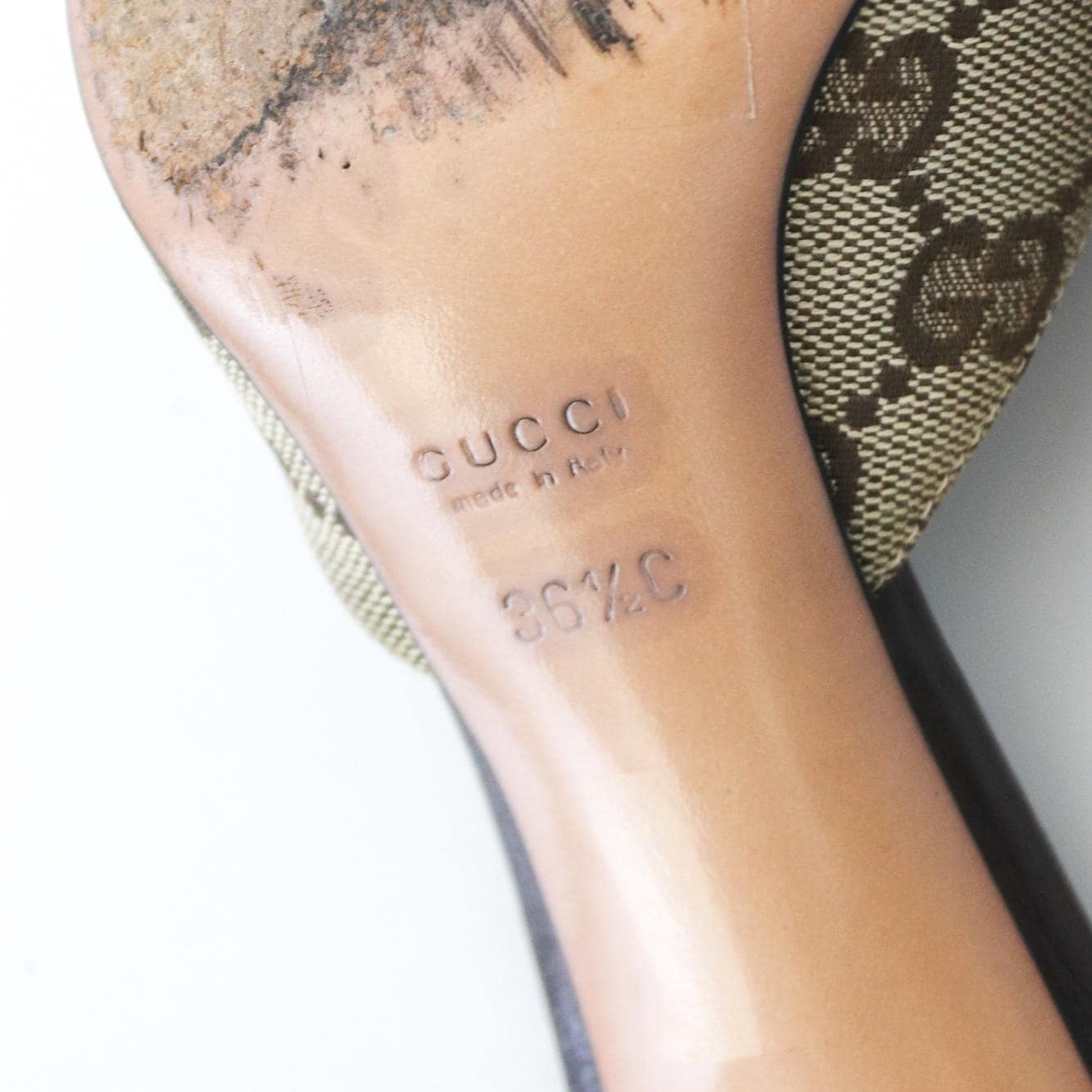 Vintage Gucci by Tom Ford Beige GG Logo Monogram Mules