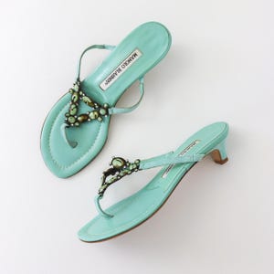 Vintage Manolo Blahnik Lenti Suede Turquoise Jewel Kitten Heels Thong Mules / 36 (US 6)