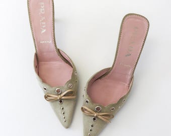 Vintage Prada Iconic Beige Suede Eyelet Bow Mule Heels / 37 (US 7)