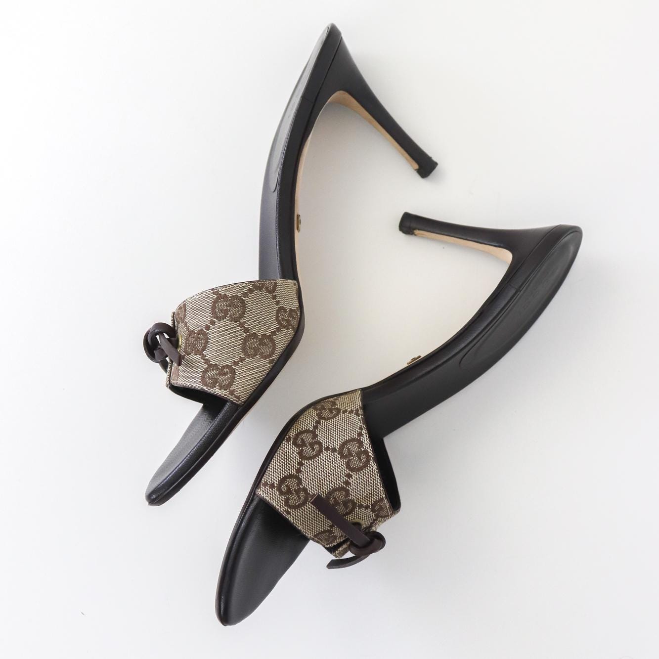 Vintage 2000s Gucci Beige Canvas GG Monogram Mules Leather