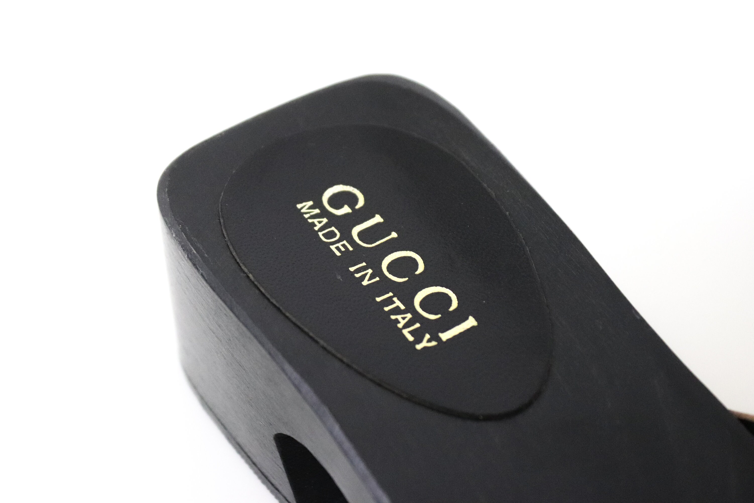 Gucci shop wooden clogs