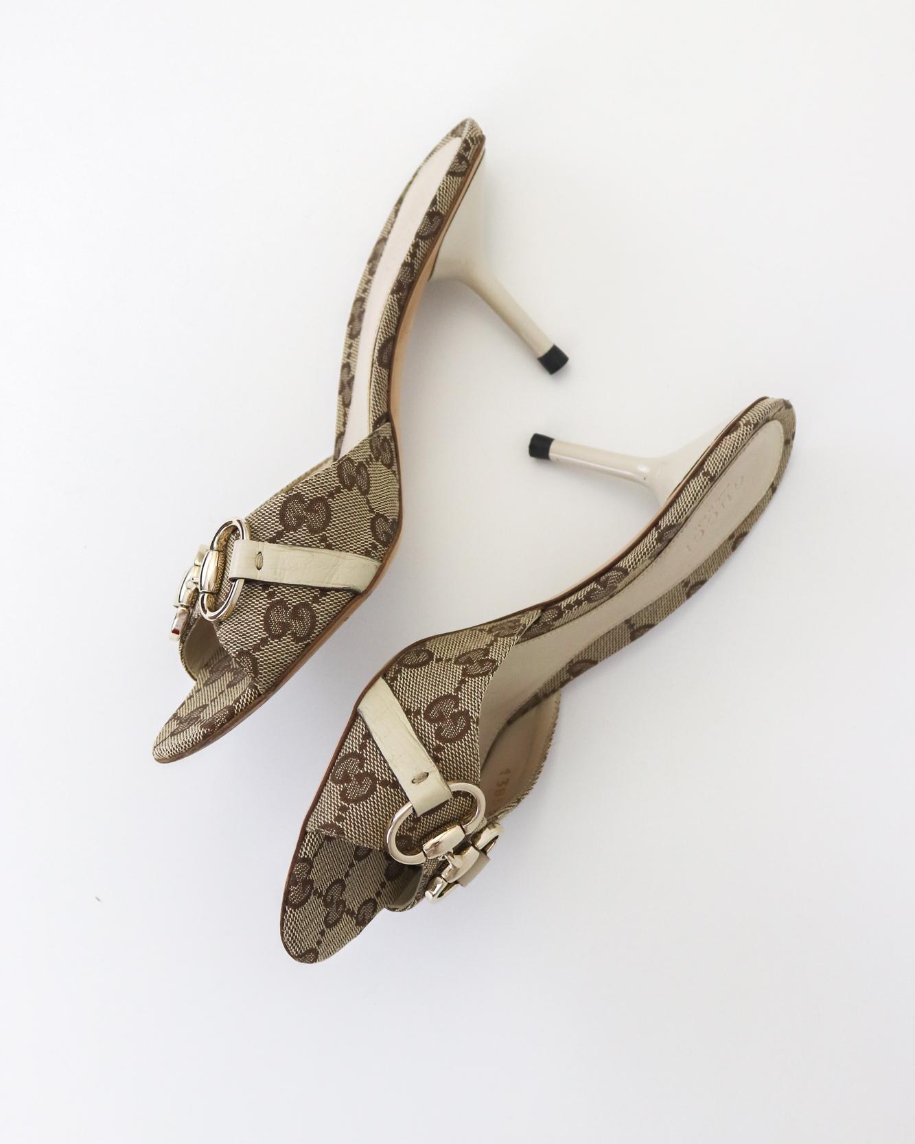 靴 Vintage Gucci Monogram Heels 36 1/2 Vintage Gucci Shoes, Gucci Monogram Shoes, Gucci Décolleté