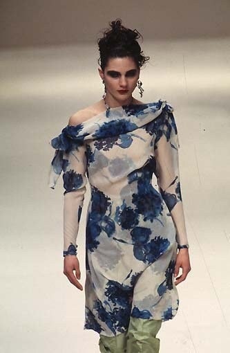Vintage F/W 1997 Anna Molinari Silk Floral Print Romantic Dress Runway IT 44 / M - Etsy Vintage F/W 1997 Anna Molinari Silk Floral Print Romantic Dress Runway IT 44 / M - Etsy