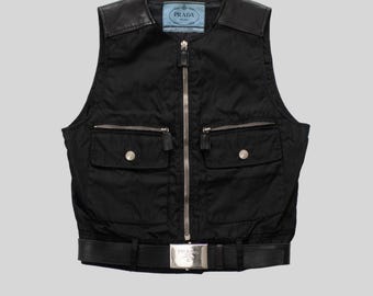 ジャケット・アウター 1994 PRADA nylon leather utility vest Vintage F/W 1994 Prada Leather Nylon Runway Cropped Belted Vest