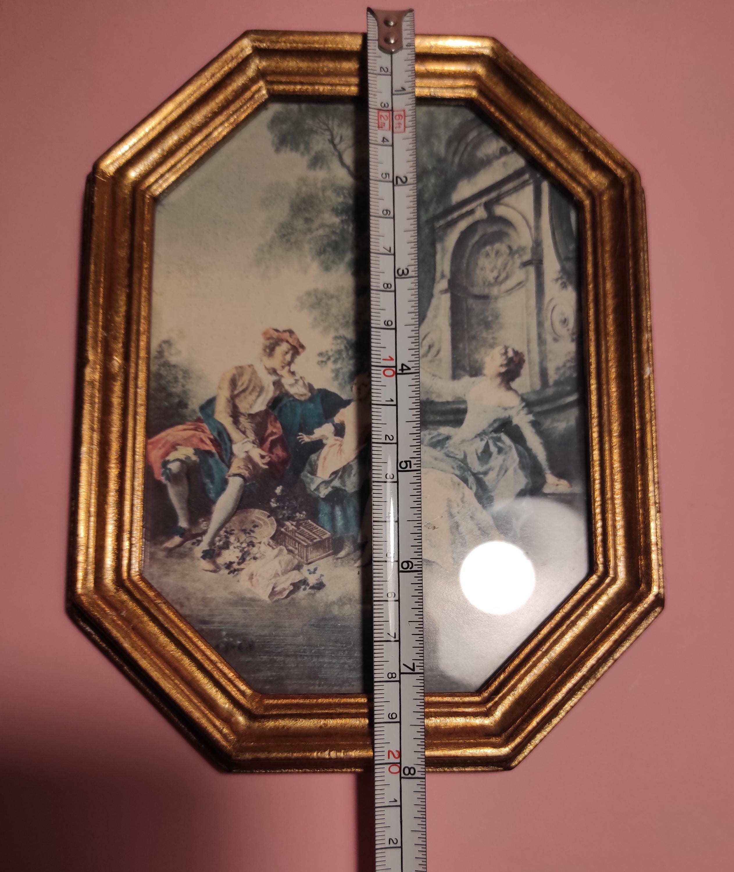 Miroir cadre bois doré et sculpté - Italie (?) Naturel - Vendu