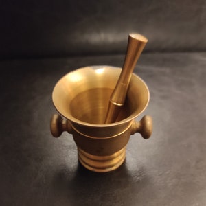Small Vintage Solid Brass Mortar with Pestle - Small mid-century brass mortar for grinding grains and herbs