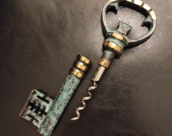 Vintage messing kurkentrekker voor wijnflessen / kurkentrekker in de vorm van een sleutel / kurkentrekker voor je bar, verzameling, display, cadeau