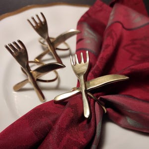 Set of 3 Vintage Solid Brass Napkin Rings/Mid Century Brass or Bronze Napkin Rings