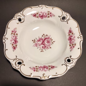 Weimar Deutsche Vintage Porzellan Obstschale , Brotplatte, Salatschüssel 8 3/4 "(21,3 cm) Servierplatte mit Rosenblüten und Reliefs