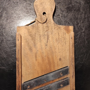 Vintage Shabby Vegetable Shredding Board/Old Vegetable Cutter Cabbage Grater for collection, display, rustic kitchen decor, for farmhouse