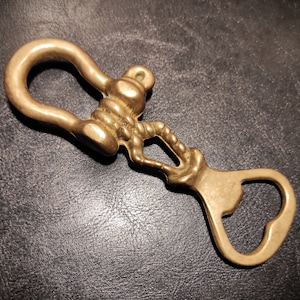 Vintage Solid Brass Bottle Opener - Shackle Shaped Bottle Opener for Marine Rigging - Bronze beer opener in the form of a rigging shackle