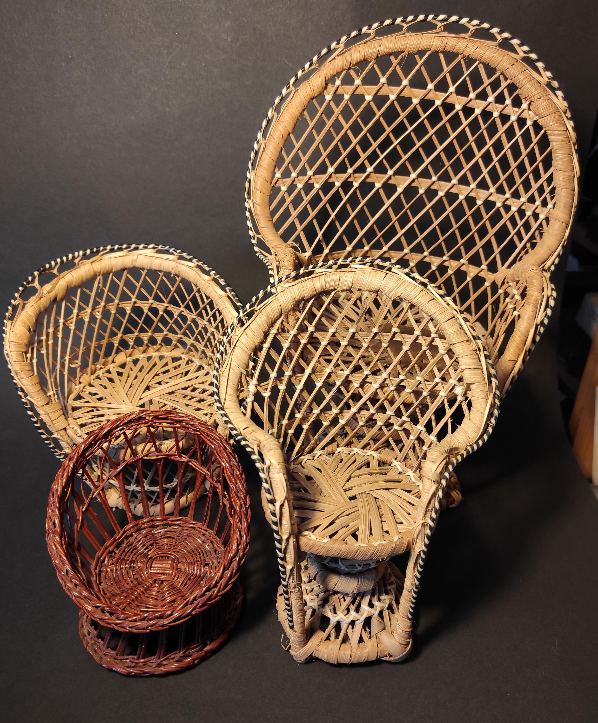 ヴィンテージ人形用おもちゃの籐製ハンドメイドチェア4脚セット