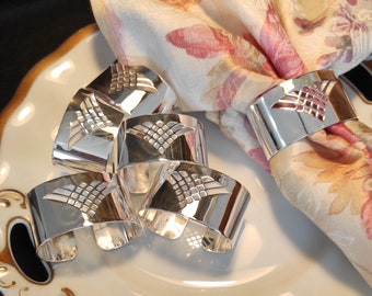Vintage set of 6 silver plated napkin rings. Vintage German silver plated napkin rings.