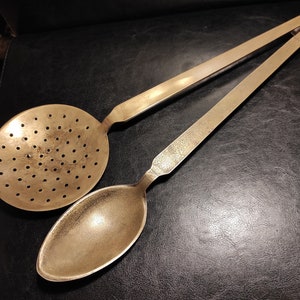 Keuken wanddecoratie vintage set messing groot keukengerei - enorme messing schuimspaan en lepel voor decoratie keuken, restaurant, landhuisdecoratie
