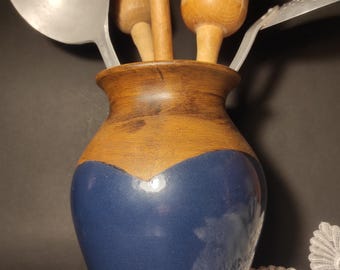 金色装飾の紺色陶器花瓶 現在、この商品の在庫はありません - Etsy
