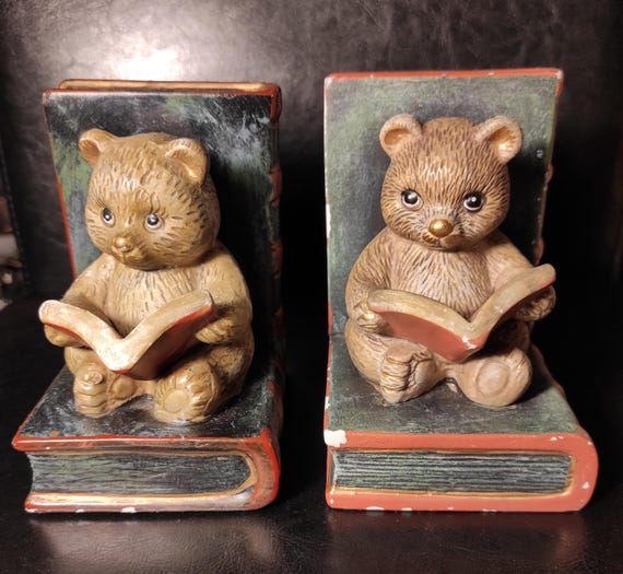 クマが本を読んでいるデザインのヴィンテージ風セラミックブックエンド
