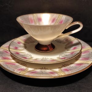 Vintage Oscar Schaller Bavaria Porzellan/Beautiful Antique German Tea Cup and Saucers/Vintage porcelain trio tea set