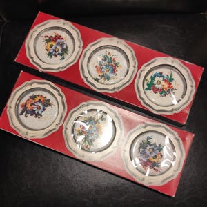 Set of 6 Vintage Pewter Coasters/Old Mid Century Coasters with Flowers for Collection, Display, Kitchen, Bar, Restaurant Decor