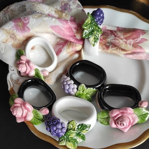 Set of 6 vintage porcelain napkin rings from the second half of the last century/ Napkin rings with grape and rose design
