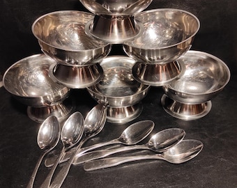 Set mit 6 Vintage WMF deutschen Mid Century Eisbechern/Eisbechern aus Edelstahl für die 70er Jahre Party/Set Vintage Metall Stahl Dessertschalen