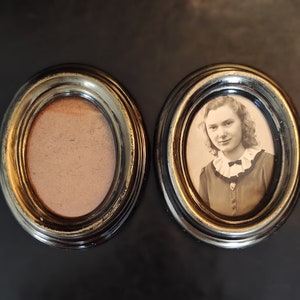 Set of two small vintage plastic distressed gold oval frames - for your creative projects