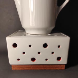 Vintage Porcelain White With Red Inside Decor Porcelain Teapot Warmer For Serving Hot Food/Serving Coffee, Tea Warmer For Kitchen Restaurant