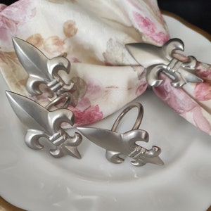 Four Vintage Napkin Rings - Matte Silver Napkin Rings