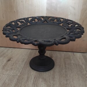 Vintage Large Cast Iron Trinket Tray/Cast Iron Decorative Pedestal Platter with Floral Pattern/ Mid Century Cast Iron Fruit Plate/Cake Stand