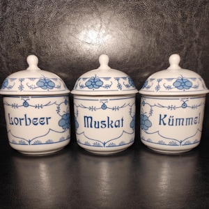 Set of 3 Vintage German Porcelain Spice Jars/Kahla Porcelain Kitchen Jars for Nutmeg, Bay Leaf, Caraway/Jars with White-Blue Onion Design