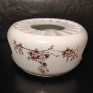 Eschenbach Bavaria Germany porcelain vintage teapot warmer - Porcelain white teapot warmer