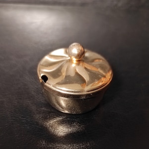 Vintage metal pillbox in gold color/ An old German gold shabby pill box or trinket box