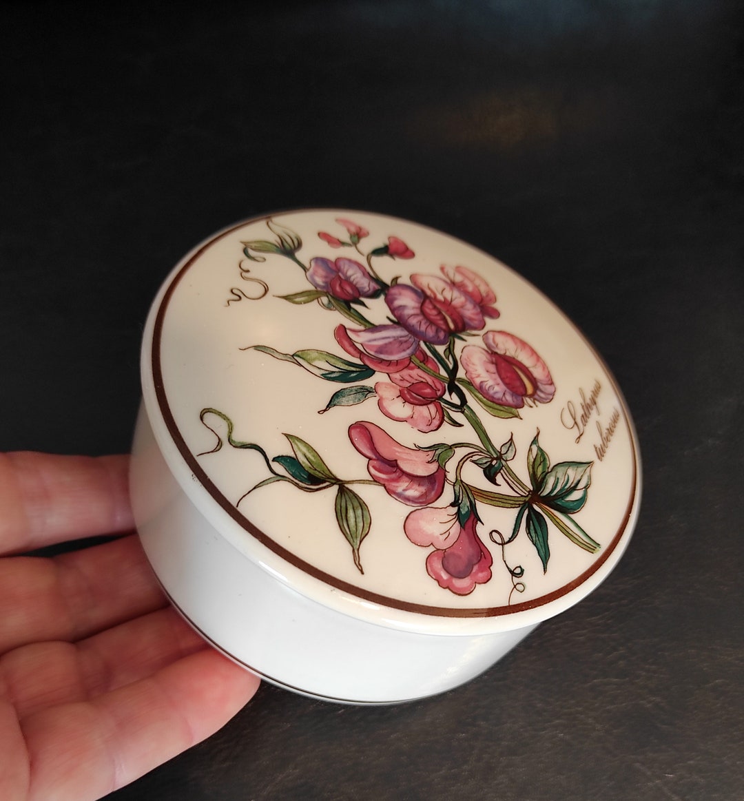 Villeroy & Boch Vintage Round Porcelain Box for Jewelry or Etsy