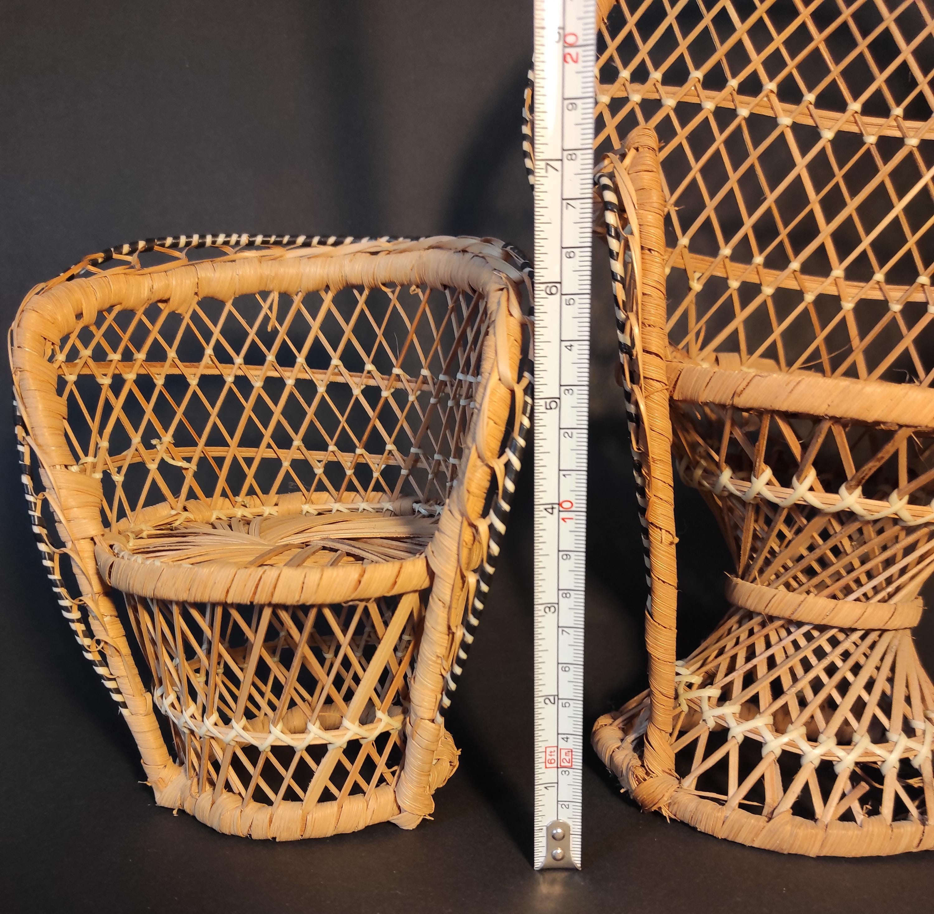 ヴィンテージ人形用おもちゃの籐製ハンドメイドチェア4脚セット