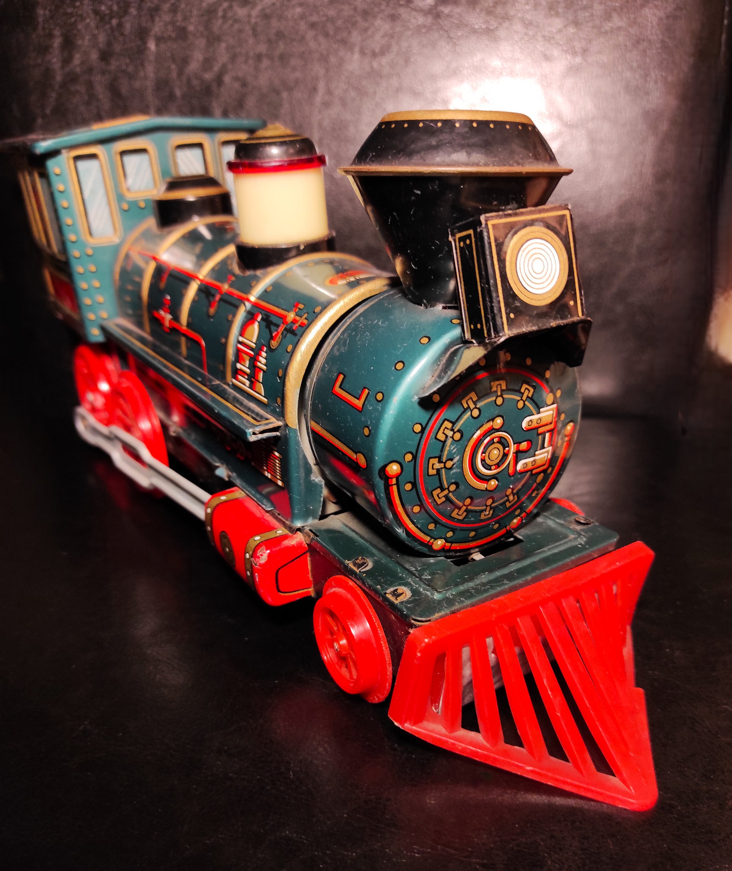 Vintage Toy Special Western Steam Locomotive for Collecting