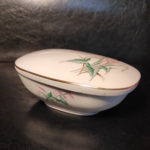 Thomas/ Porcelanowa szkatułka na drobiazgi/ Zabytkowa porcelanowa szkatułka na biżuterię/ Niemiecka szkatułka do przechowywania różnych drobiazgów z połowy ubiegłego wieku