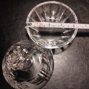 Pudełko na drobiazgi z kryształu ołowianego, ręcznie polerowane, z połowy XX wieku, okrągłe, kryształowe pudełko na biżuterię, kryształowe pudełko na cukierki lub puder, miseczka z pokrywką zdjęcie 16