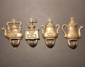 Set of 4 vintage kitchen towel hooks - Small antique brass kitchen towel hooks